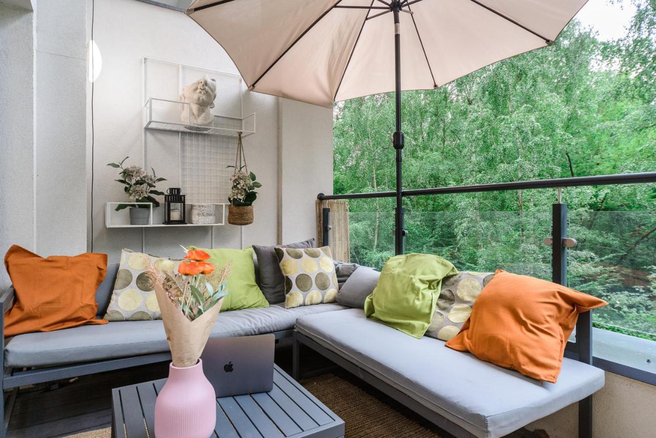Lumina Apartment With Balcony Overlooking The Park وودج المظهر الخارجي الصورة