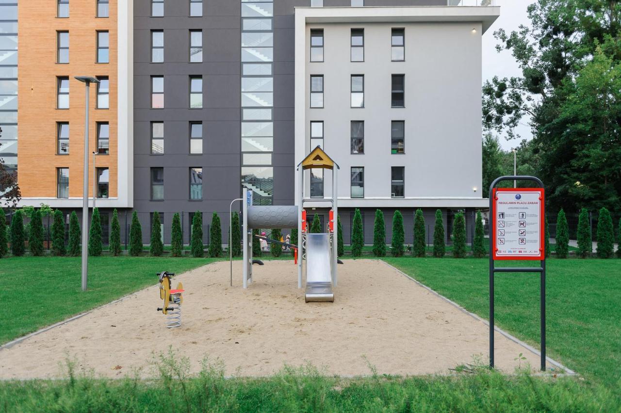 Lumina Apartment With Balcony Overlooking The Park وودج المظهر الخارجي الصورة